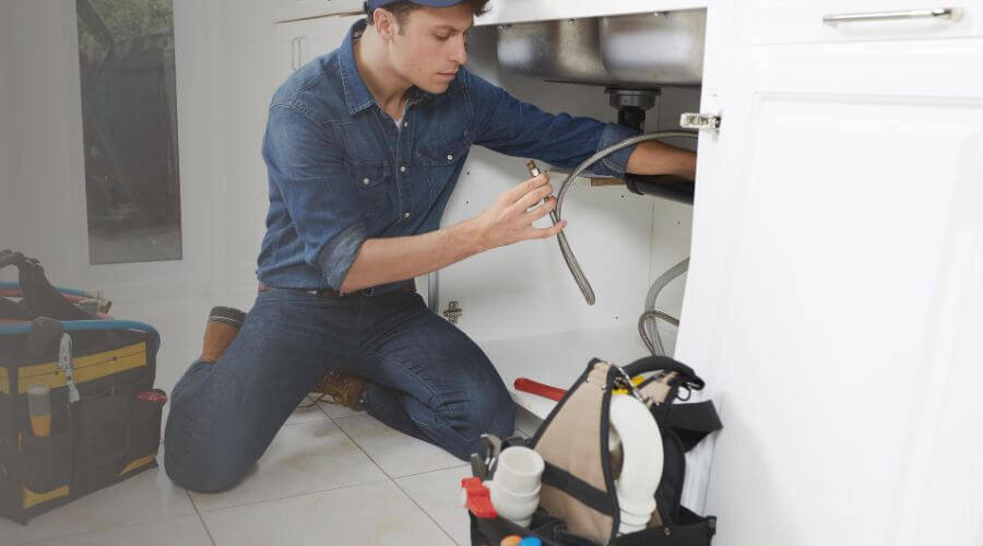 Water Damage Mitigation in Highlands, TX